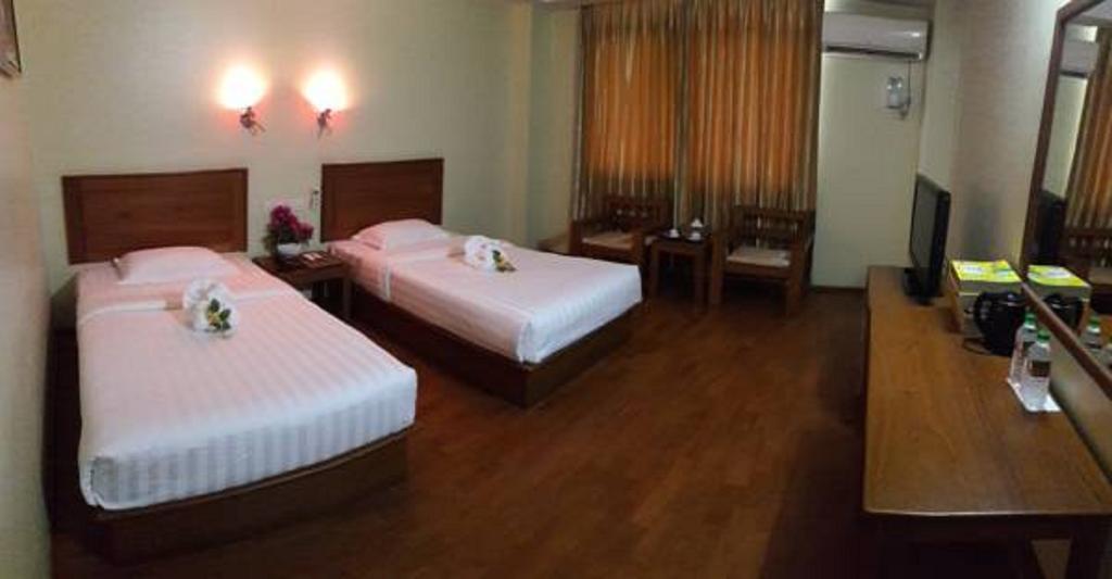 Shwe Phyu Hotel Mandalaj Kültér fotó