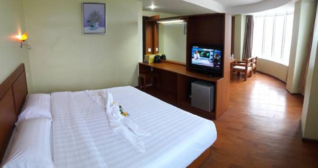 Shwe Phyu Hotel Mandalaj Kültér fotó