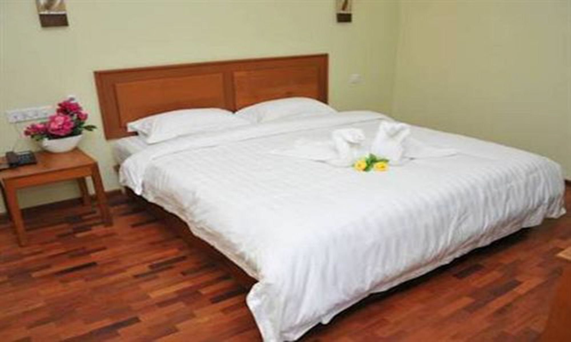 Shwe Phyu Hotel Mandalaj Kültér fotó