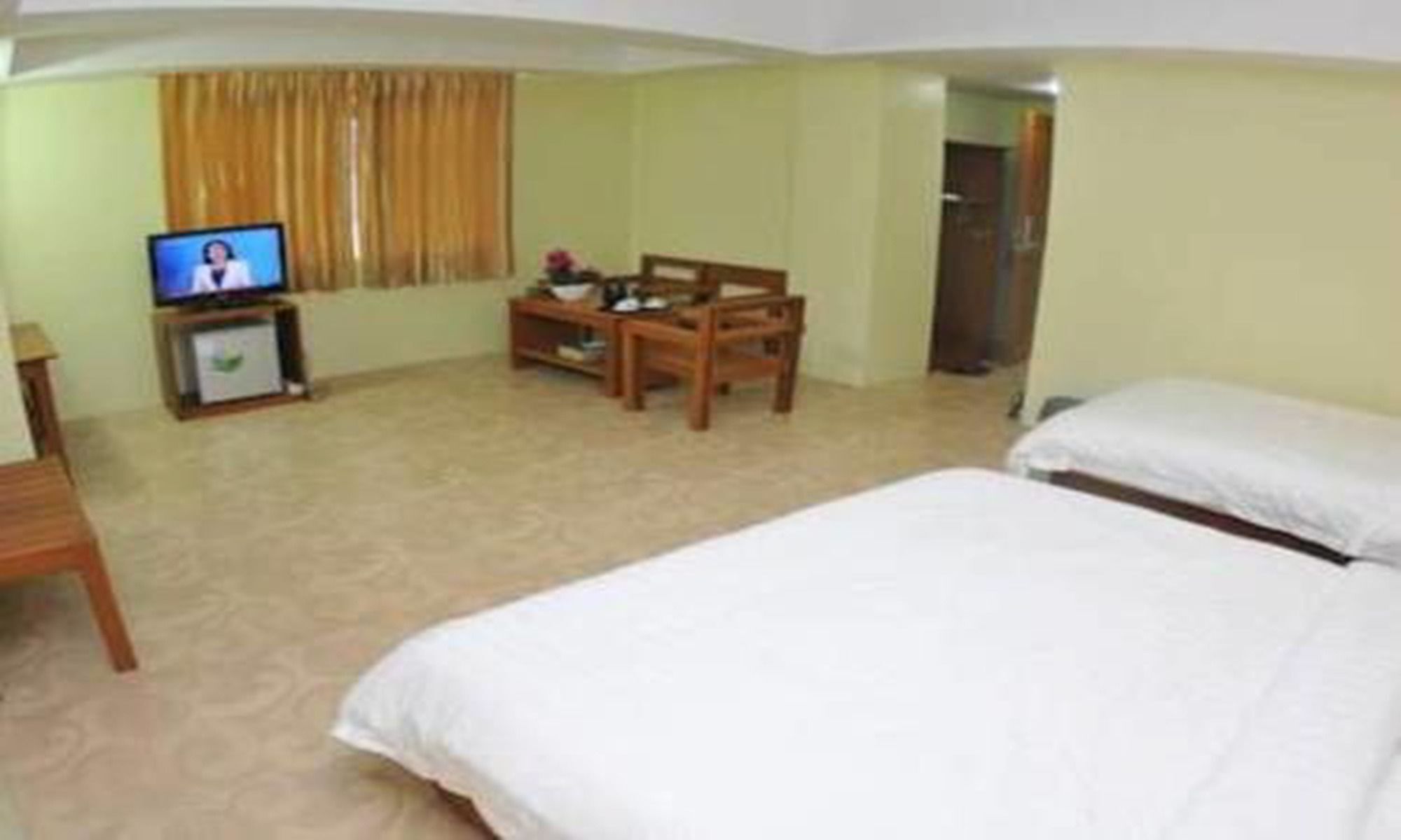 Shwe Phyu Hotel Mandalaj Kültér fotó